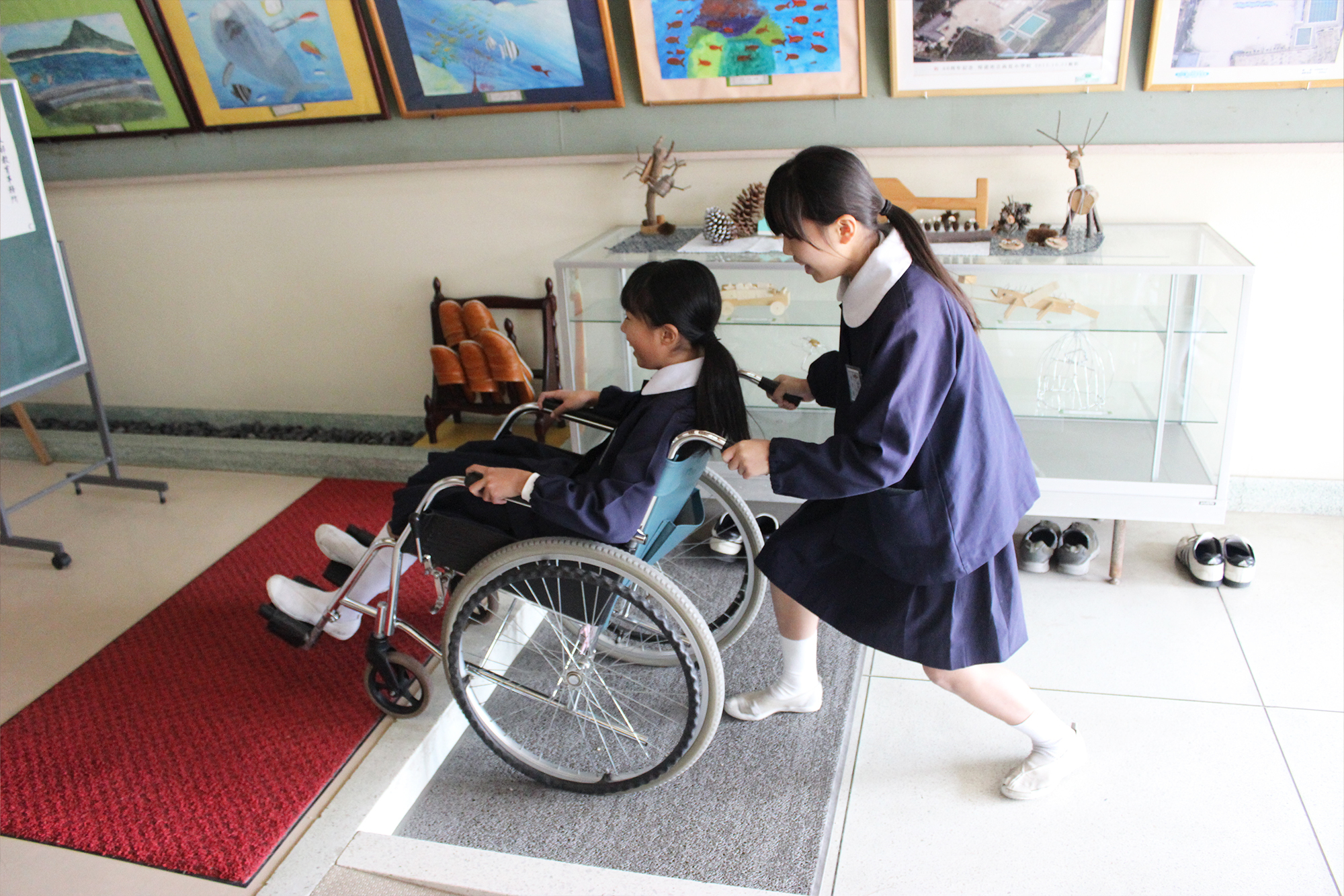 高見小学校福祉体験へ