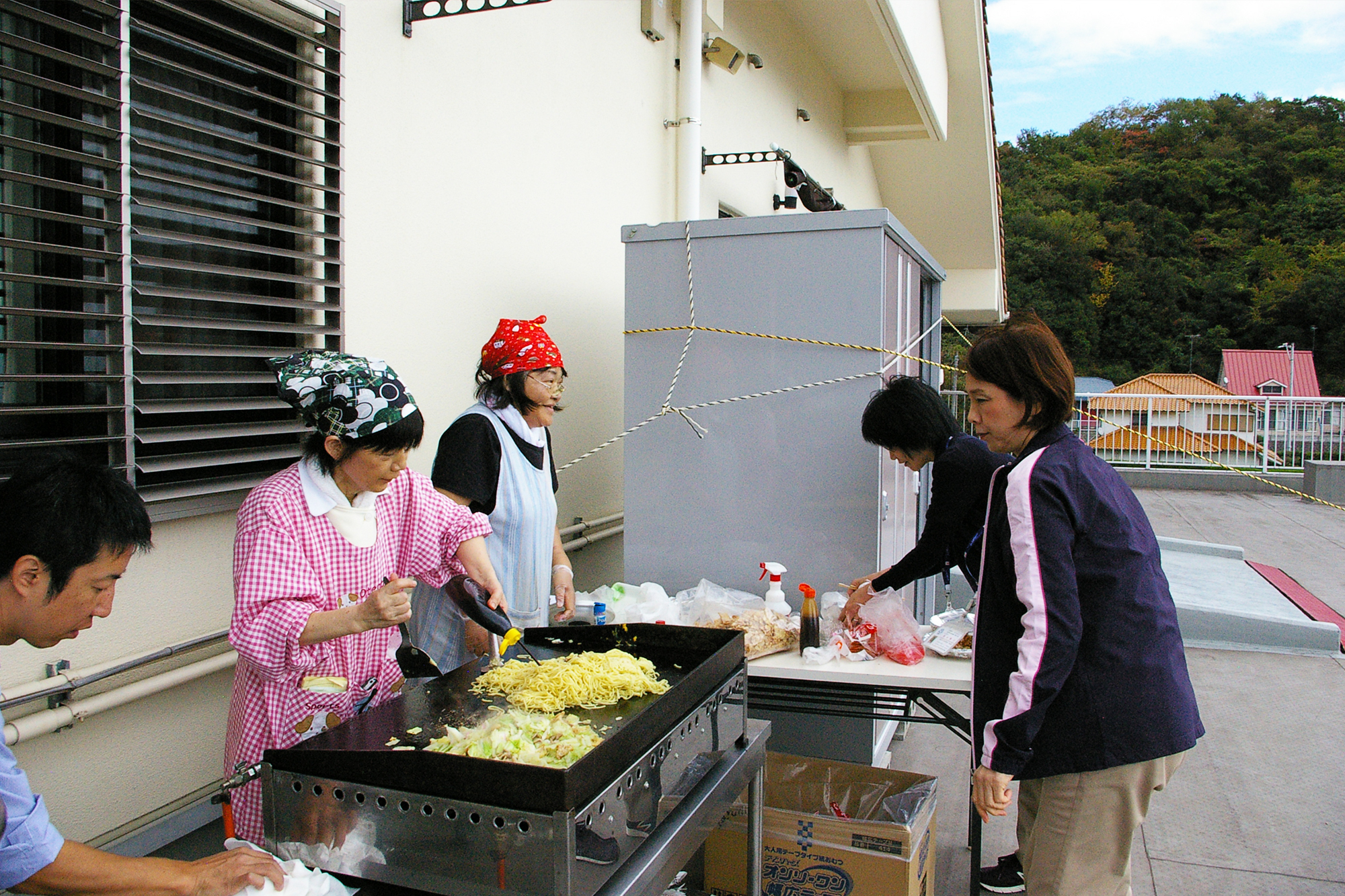 焼きそばで交流を